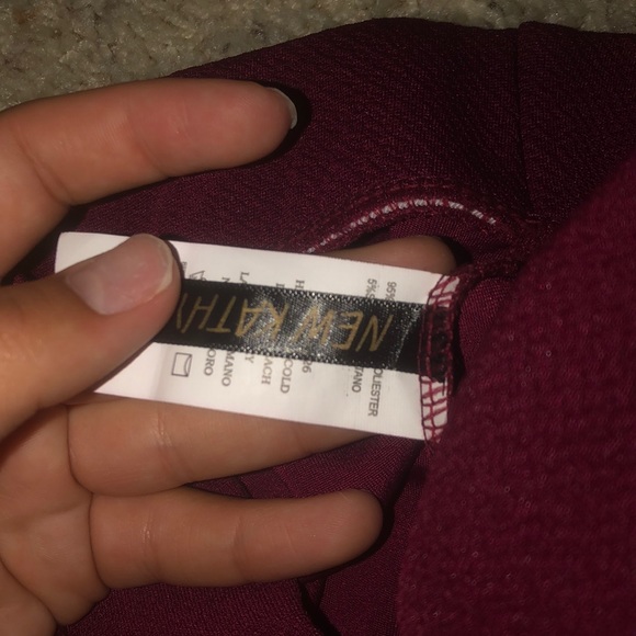 Maroon skirt - Picture 2 of 2